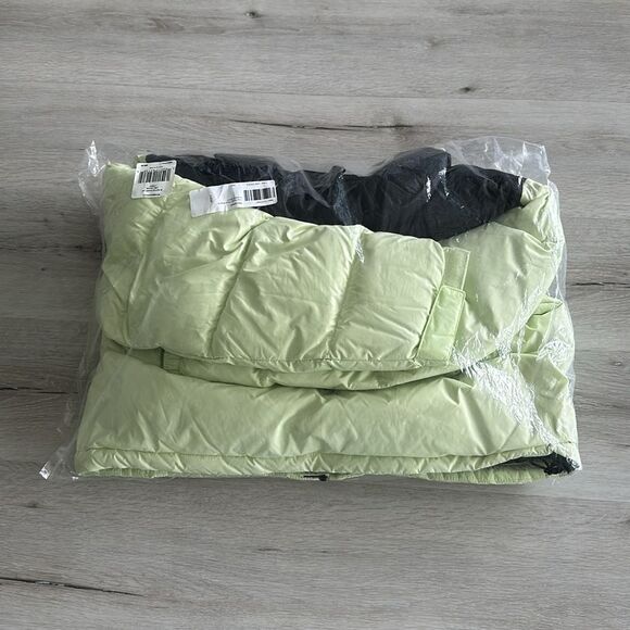 North‎ Face Nuptse Short Down Jacket Lime Cream L NWT IN PACKAGE - Picture 7 of 7